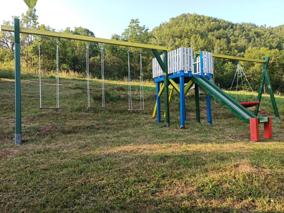 Villa Seosko Domacinstvo „Gabar” Custica Esterno foto