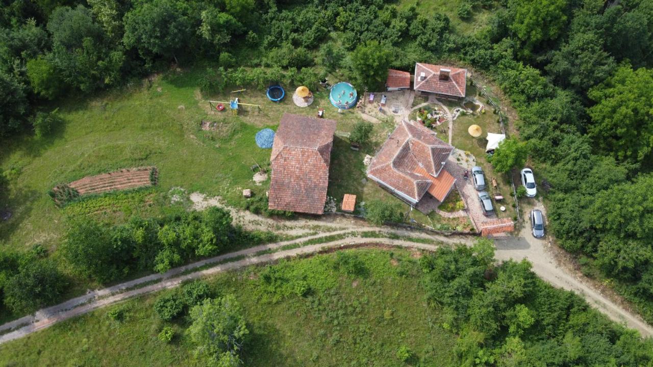 Villa Seosko Domacinstvo „Gabar” Custica Esterno foto